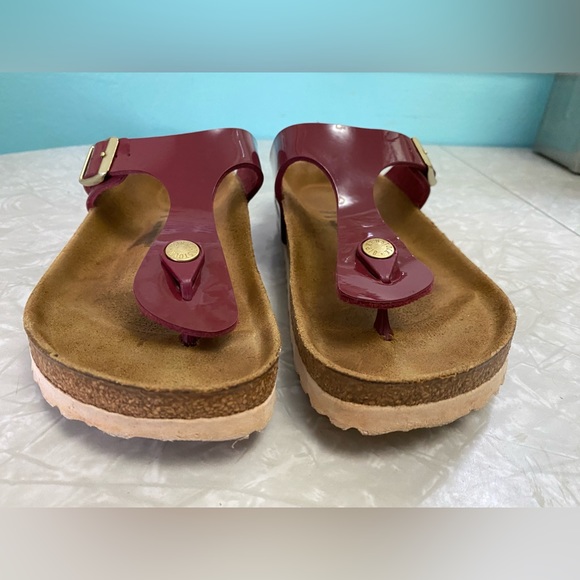 Birkenstock Gizeh Sandals. - Picture 8 of 9